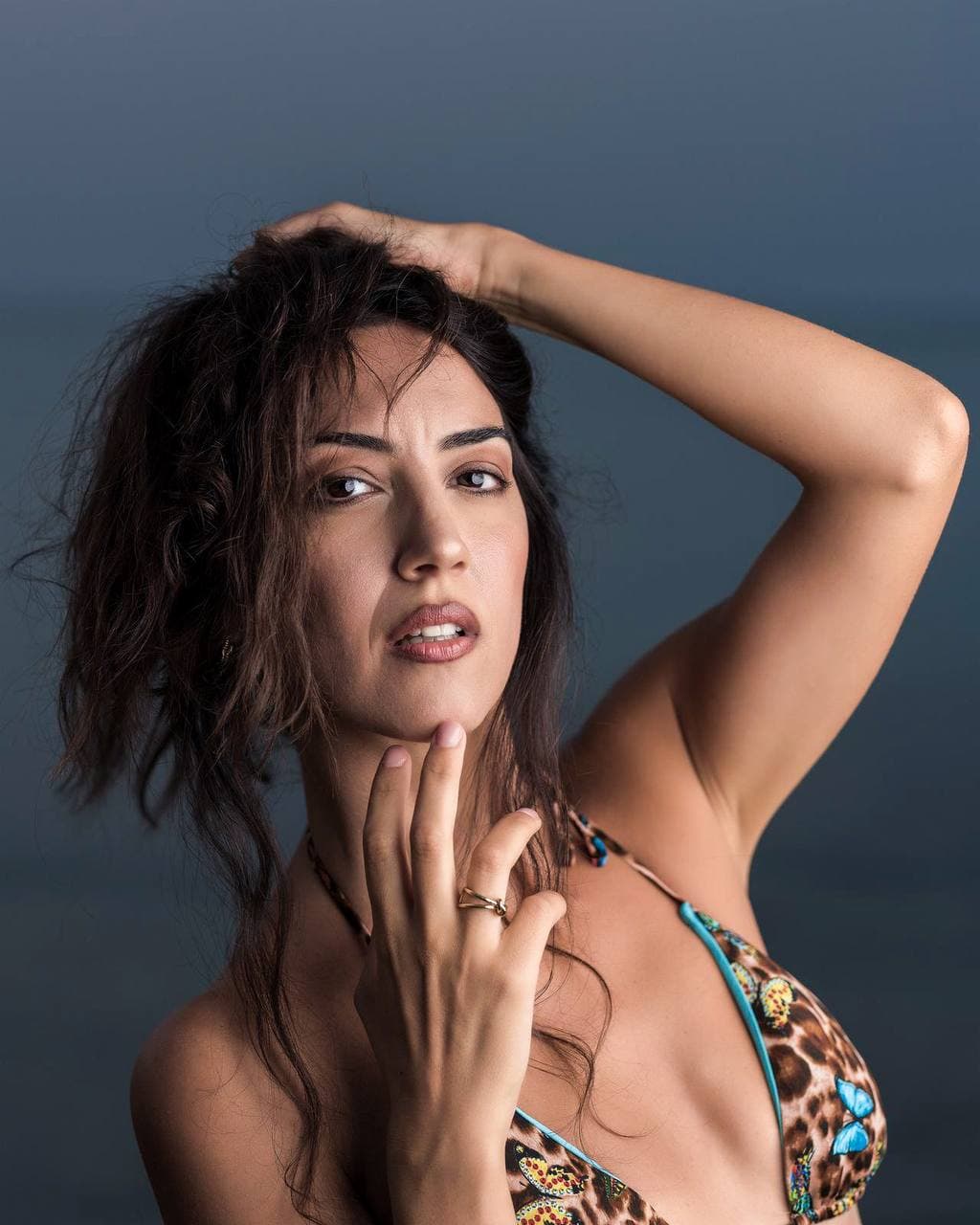 Moda 5985450691696641998